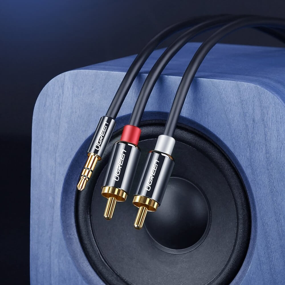 UGREEN Аудио кабел 2-в-1 от 2x RCA jack /м/ към 1x AUX/м/ 3.5mm, 3m /черен/ - AV116 / 10590